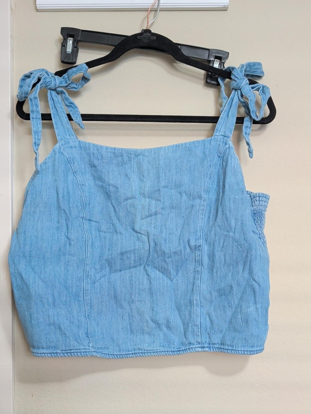 Old Navy Light Blue Tie-Shoulder Denim-Look Crop Tank